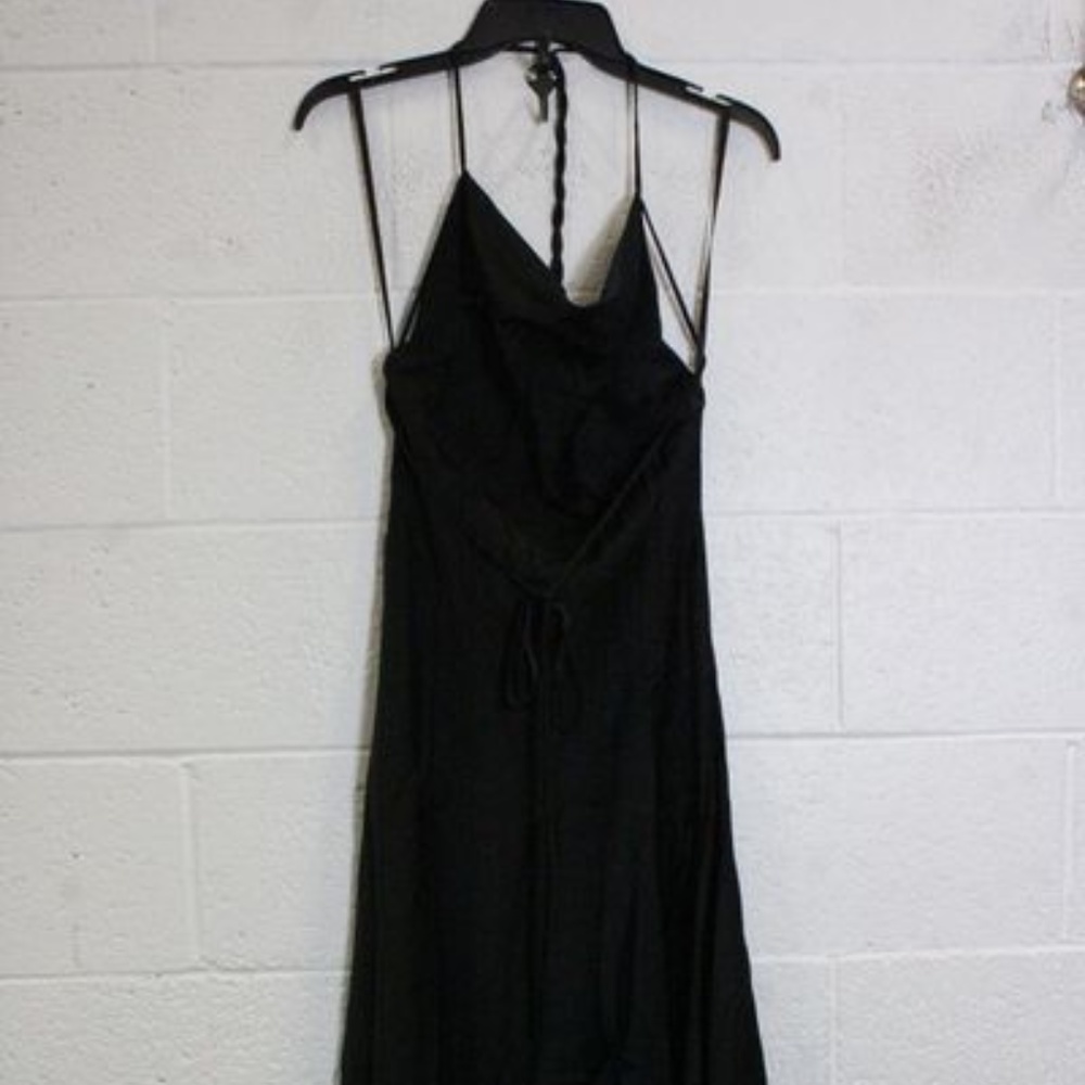 BCBGMAXAZRIA BLACK DRESS - SIZE 4 - RETAIL $200